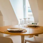 La Casa — Joli Nid Douillet Place St-sauveur Appartement *