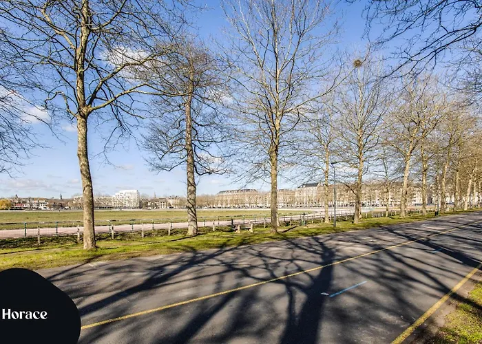 La Casa — Joli Nid Douillet Place St-sauveur